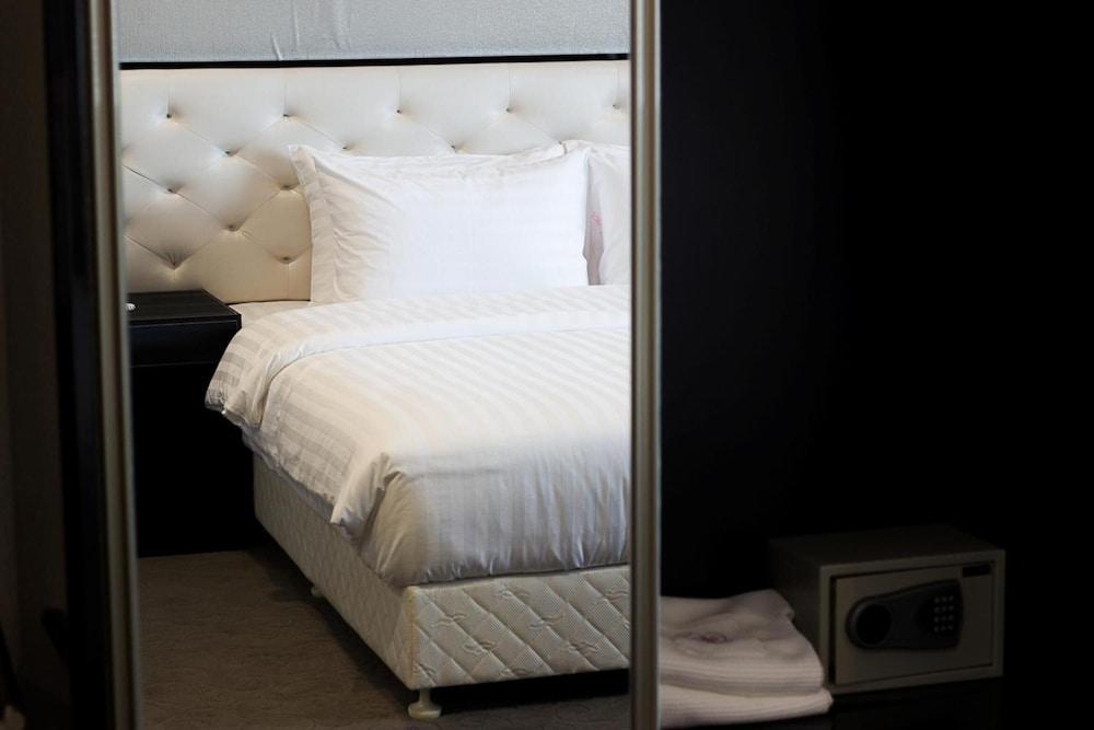 בנגקוק Sakura Sky Residence מראה חיצוני תמונה