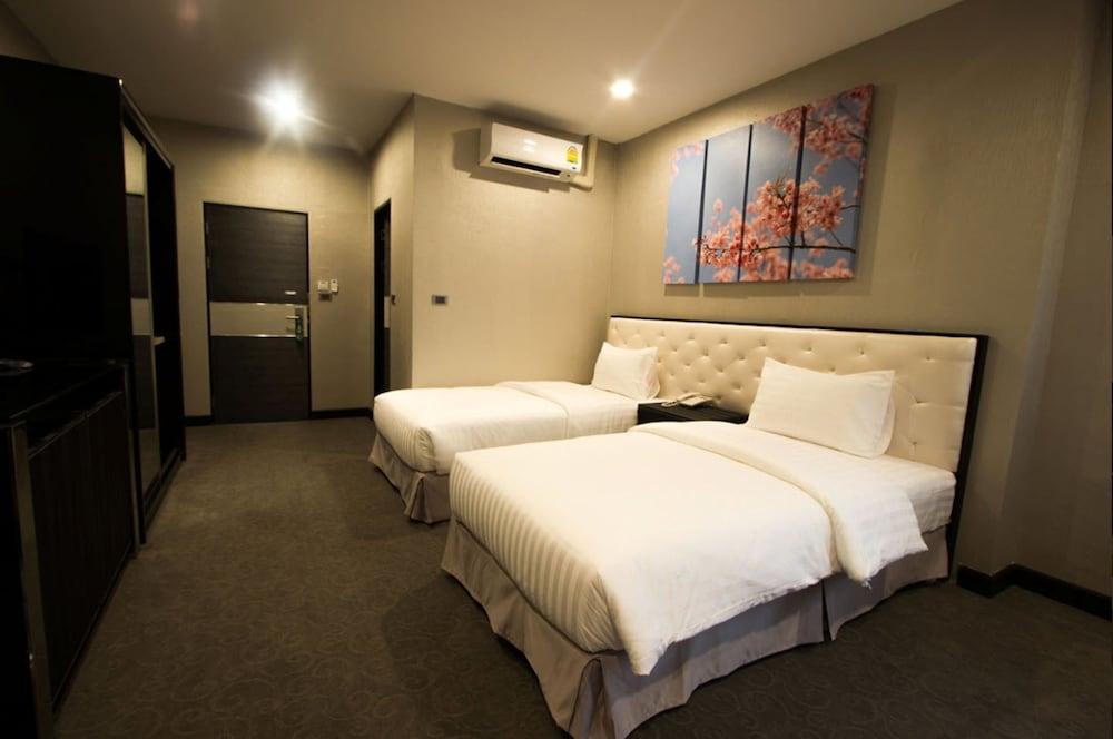 בנגקוק Sakura Sky Residence מראה חיצוני תמונה