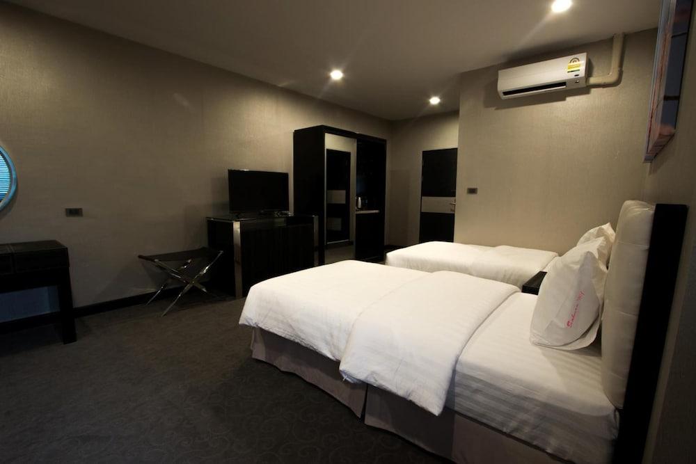 בנגקוק Sakura Sky Residence מראה חיצוני תמונה