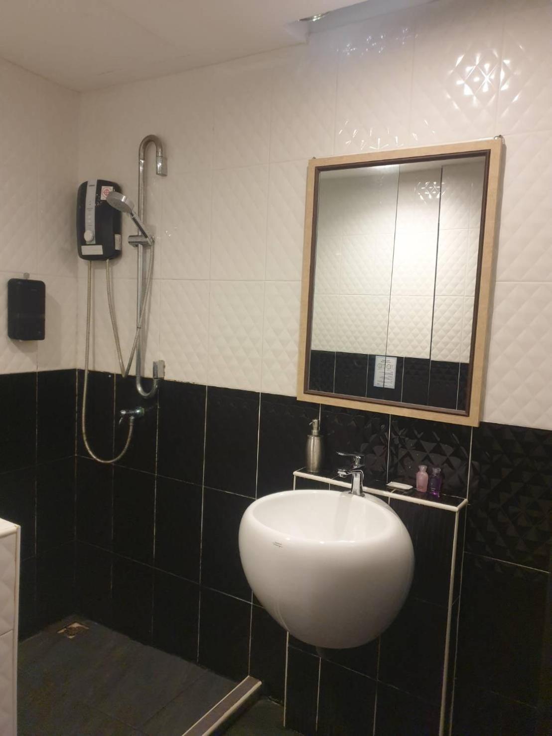בנגקוק Sakura Sky Residence מראה חיצוני תמונה
